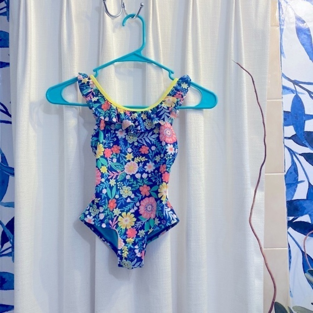 Girls Cat & Jack Floral One Piece Swimsuit Size XS (4/5)